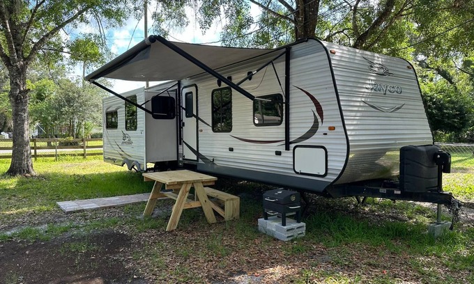 Christmas House | RV Apartment near Disney, Universal Parks, and all of Orlando's attractions.