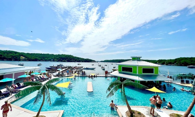 Gravois Mills House | RV - Glamping - Views At Coconuts - Lake View