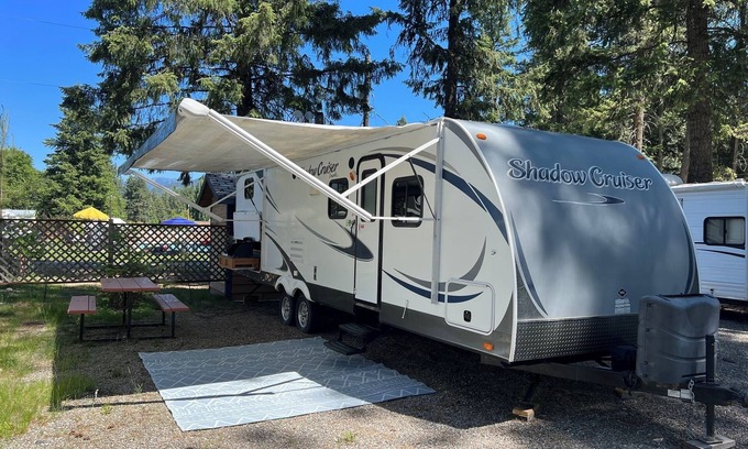 Christina Lake RV Rental | RV & Site Rental in Christina Pines Campground