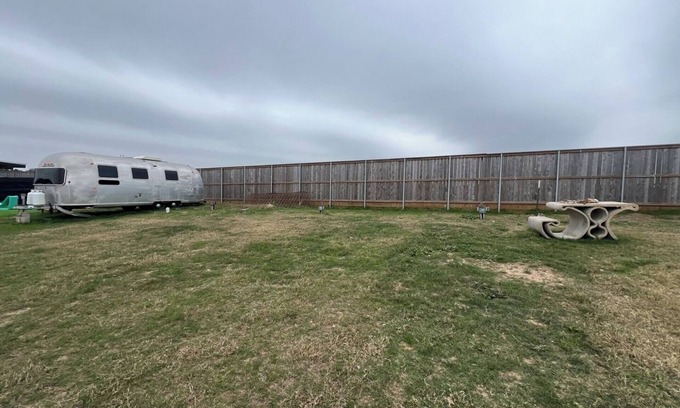 Round Top Apartment | RV Spot #7 @ The Halles