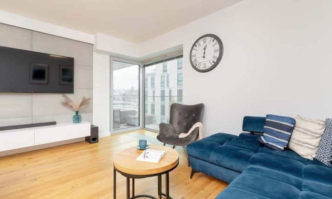 Srodmiescie Apartment | Rybickiego 4 | Modern Apartment | Parking