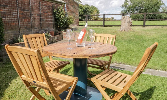 Winestead Cottage | Ryeby Garth