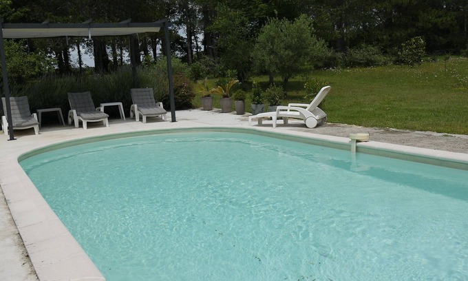 Saint-Laurent-des-Batons House | Séjour Lamaurenie Avec Piscine Dans Parc de 9 Hectares