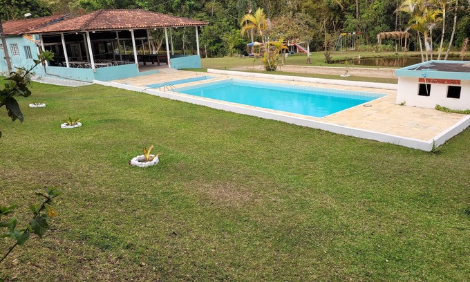 Santa Isabel Cottage | Sítio JN Para Finais de Semana, Feriados ou Day-use