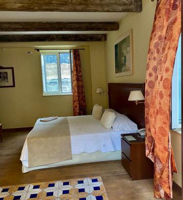 Isola del Borgo Antico Bed & Breakfast | S.Andrea degli Armeni Dimora di Charme