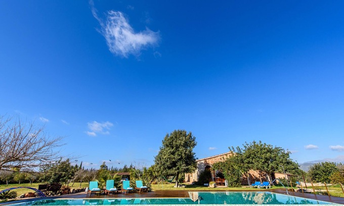 Binissalem House | S´ARGELA HOUSE/TENNIS/SWIMMING POOL/BILLIARD/WIFI .