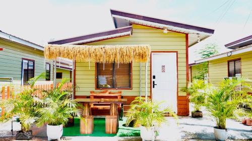 Olango Island House | S&E-1 Tiny Guest House - Olango Island