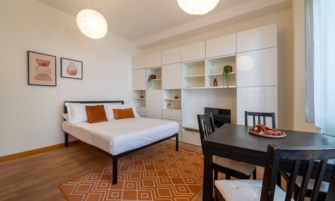Como Apartment | S. Giovanni Orange Studio by Wonderful Italy
