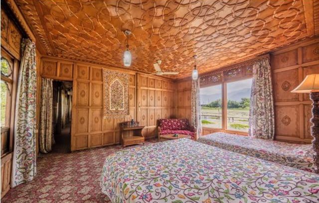 Dal Lake Boat Rental | S Group Of Houseboat