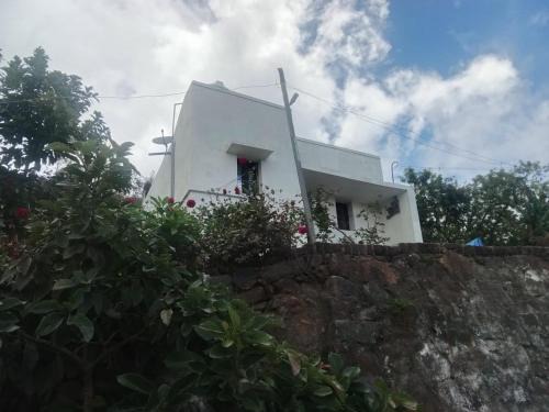Periyur House | S R B Cottage Kilavarai