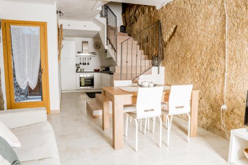 Bosa Historic Centre House | Sa Rocca