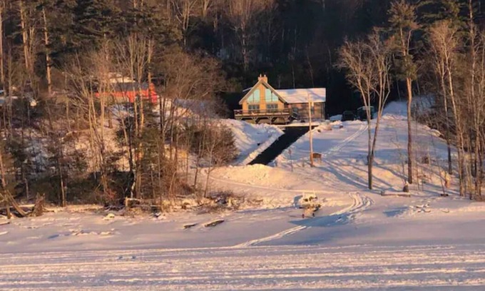 Northville Cabin | Sacandaga Lake Retreat With Hot Tub & Kayak