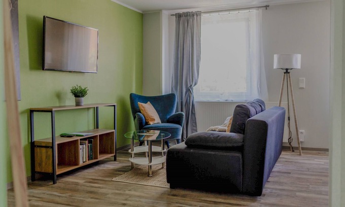 Großengottern Apartment | Sacher´s Quartiere - modern, close to Hainich, Unstrut cycle path and city trips