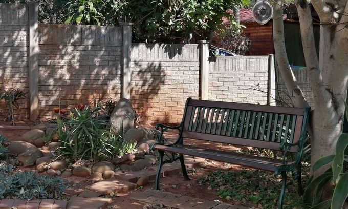 Durban North Cottage | Sacredsutine Garden Studio, Durban North