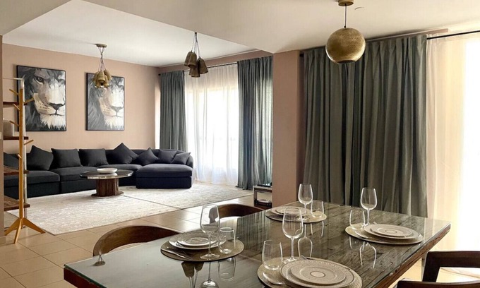 Madinat Zayed Apartment | Sadaf 7 | Marina Views | Beach Access | Spacious