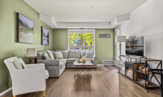 East Kootenay Apartment | Sage Cove | Outdoor Pool & Hot Tub | Walkout Patio