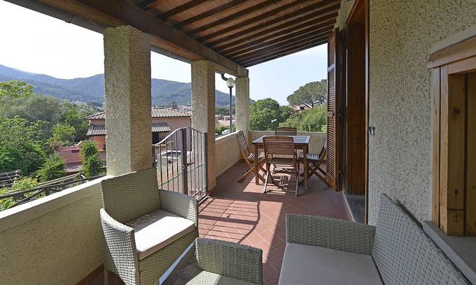 Marciana Marina Apartment | Sagittarius 1, 3-room apartment 6 pax in the countryside just 400 meters from the sea.