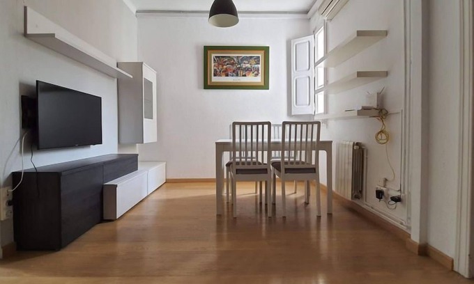 el Camp d'en Grassot i Gracia Nova Apartment | Sagrada Familia Grassot - Industria by Interhome