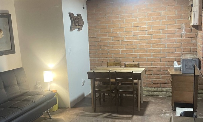 Bullhead City Cottage | Saguaro Hideaway