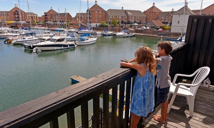 Eastbourne House | Sail Away