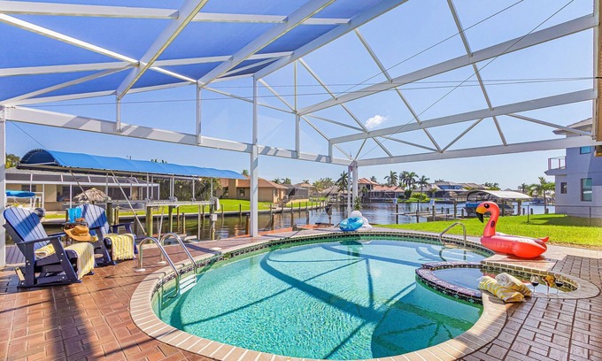 Pelican House | Sail into Paradise with Pool, Spa & Dockside Living - Captain Jack's Landing