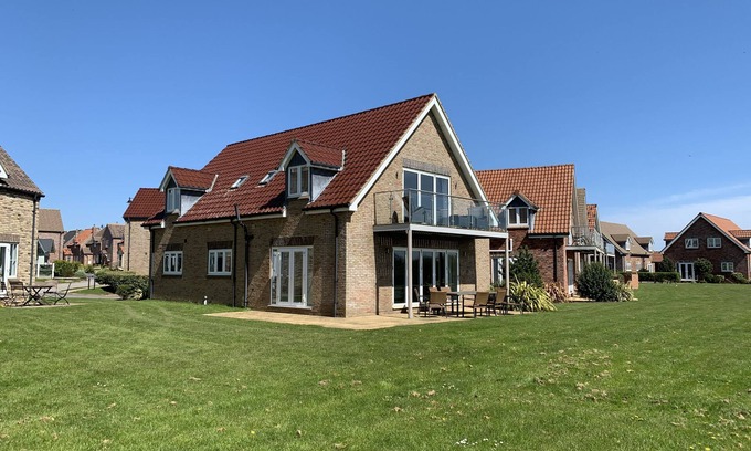 Filey Cottage | Sailaway Cottage - a cottage that sleeps 10 guests in 4 bedrooms