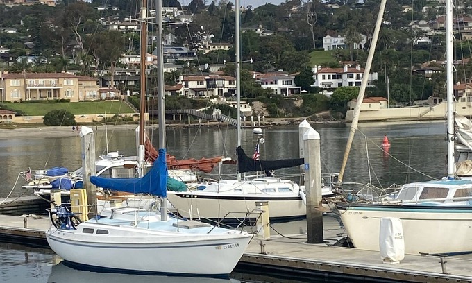 Harbor Boat Rental | **Sailboat Oasis to take in the Views! Currently in San Pedro 8-29--10-31**
