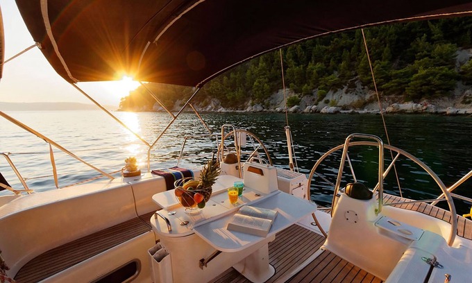 Split Boat Rental | Sailboat Vacation - on the Sea!