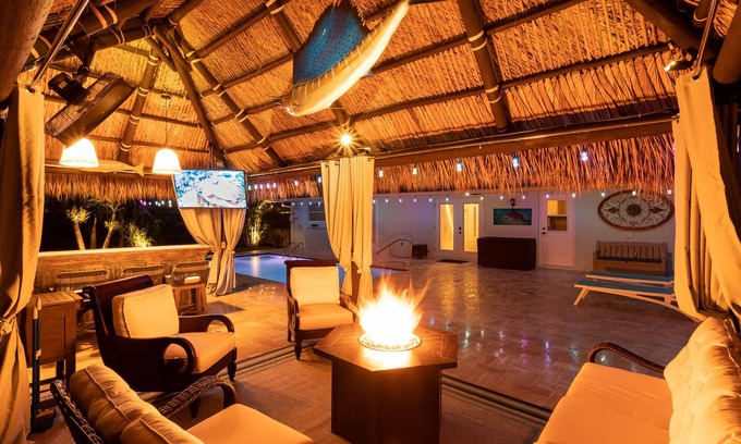 Hunt Club House | Sailfish Paradise – Minutes to Golf & Ocean