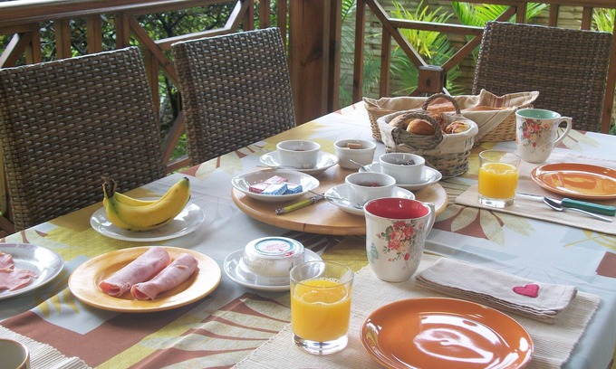 Saint-Benoit House | SAINT-BENOÎT-BED AND BREAKFAST