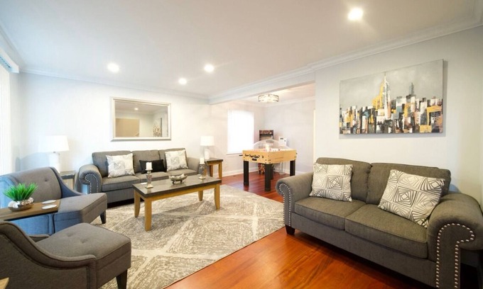 St. Charles House | Saint Charles Rental