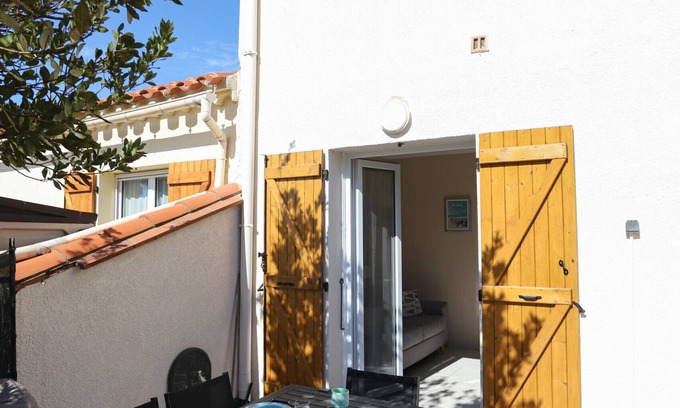Saint-Cyprien Plage Ski Chalet | Saint Cyprien pretty air-conditioned house with a large terrace