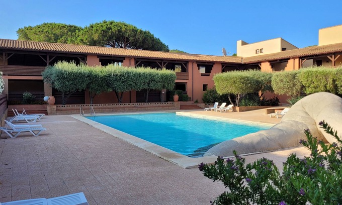 Saint-Cyprien Apartment | SAINT-CYPRIEN T2 40 m2 5 PERS - SUPERB GOLF VIEW, 900m SEA, SWIMMINGPOOL