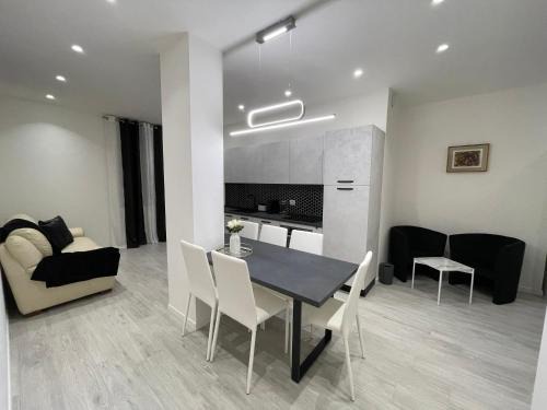 Gorizia Apartment | Saint Michel 3 piano