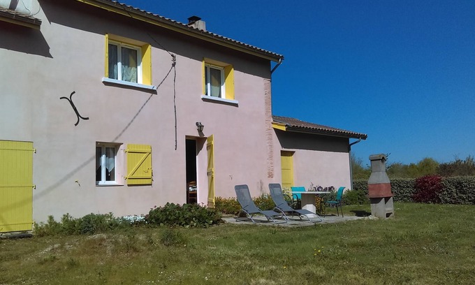 Saint-Pierre-de-Buzet Cottage | Saint Pierre De Buzet: New single-storey gîte overlooking the vineyard