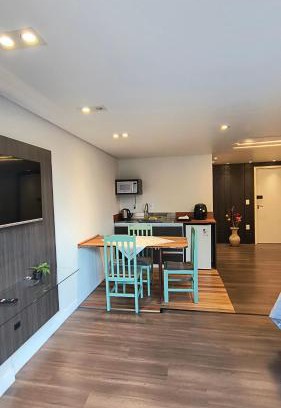 Czerniewicz Apartment | Saint Sebastian 108