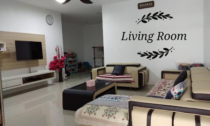 Miri House | Sakura Homestay 4 bedrooms 14pax- Eaton Hills Padang Kerbau Miri