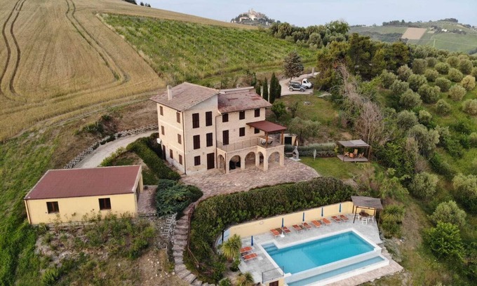 Cossignano Villa | SALE PRICE FOR LOST BOOKING Luxury Villa for 10 Superb Infinity Pool and views