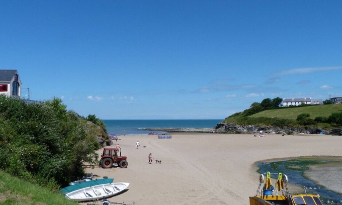 Cross Inn House | Salem - Five Bedroom House, Sleeps 11