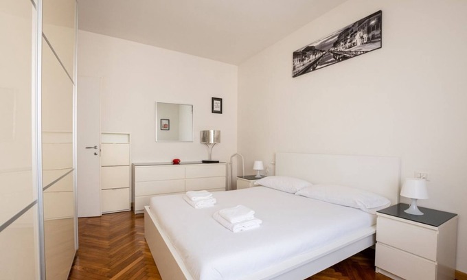Calvairate House | Salgari Top Floor - Large & bright