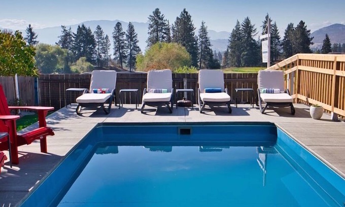 Central Okanagan Bed & Breakfast | Salish Bed & Breakfast and Spa