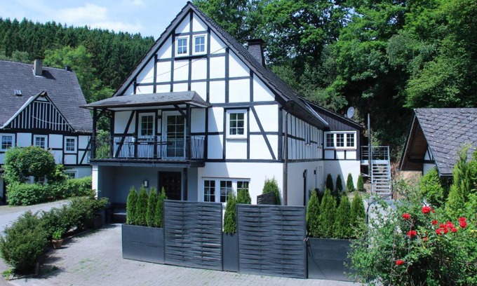Eslohe House | Sallinghaus