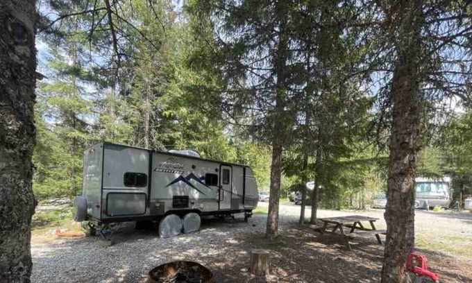 Malakwa House | Salmon Arm/Sicamous Area RV & Site