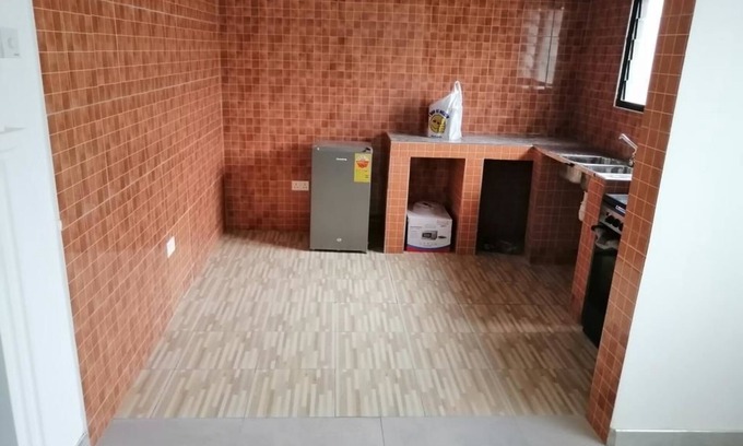 Kwabenyan House | Salomey Plaza