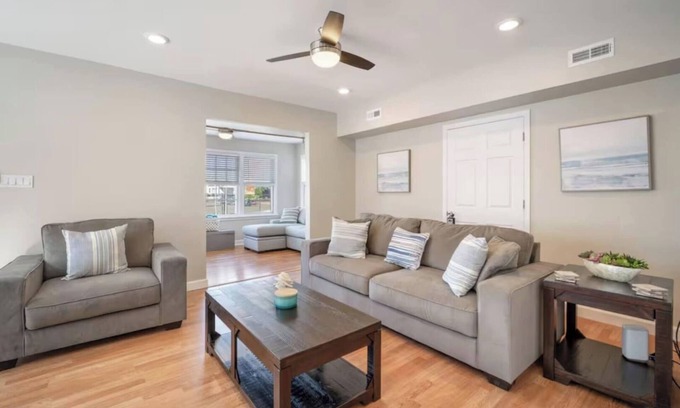 Margate City House | Salt Life Retreat- 2 Units in the Heart of Margate