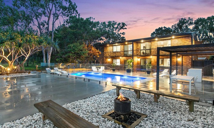 Traviston Apartment | Salt & Stone Villa on the beach - Villa 4 of 4