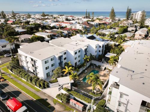Mermaid Beach Apartment | Saltair Retreat