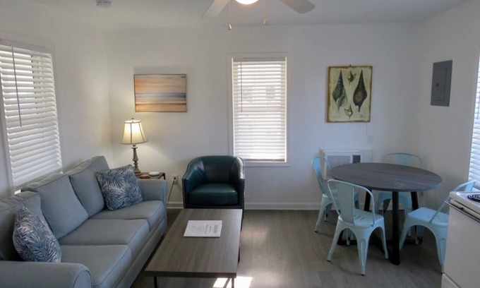 Kitty Hawk Condo | Saltaire Cottages 6: 2BR Steps to Private Beach Access Screen Porch Pool
