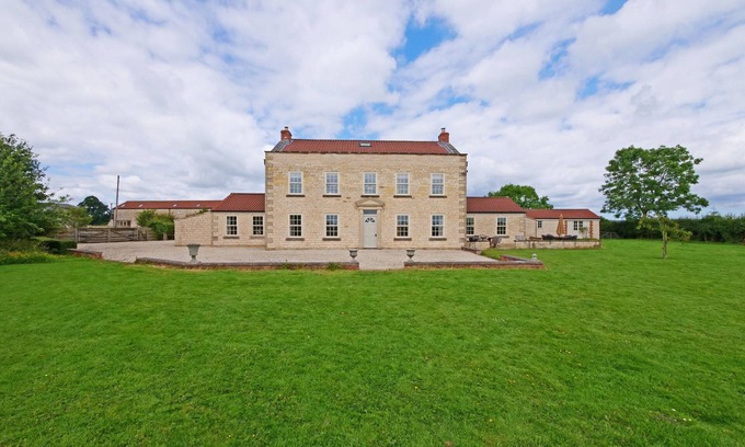 Scawton Other | Salton Lodge 6 bedroom farm house