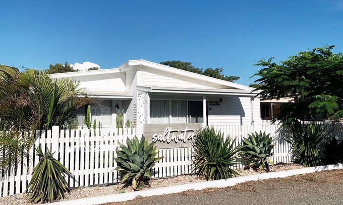Kalbarri Ski Chalet | Saltwater Chalet Two Kalbarri